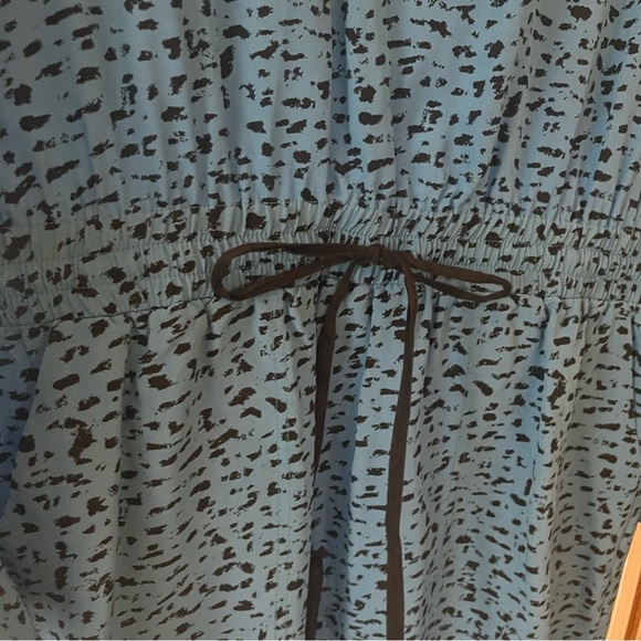 Robert Rodriguez Blue Mini Dress with Long Sleeve Cuffed Sleeves and V-Neck - Picture 4 of 11